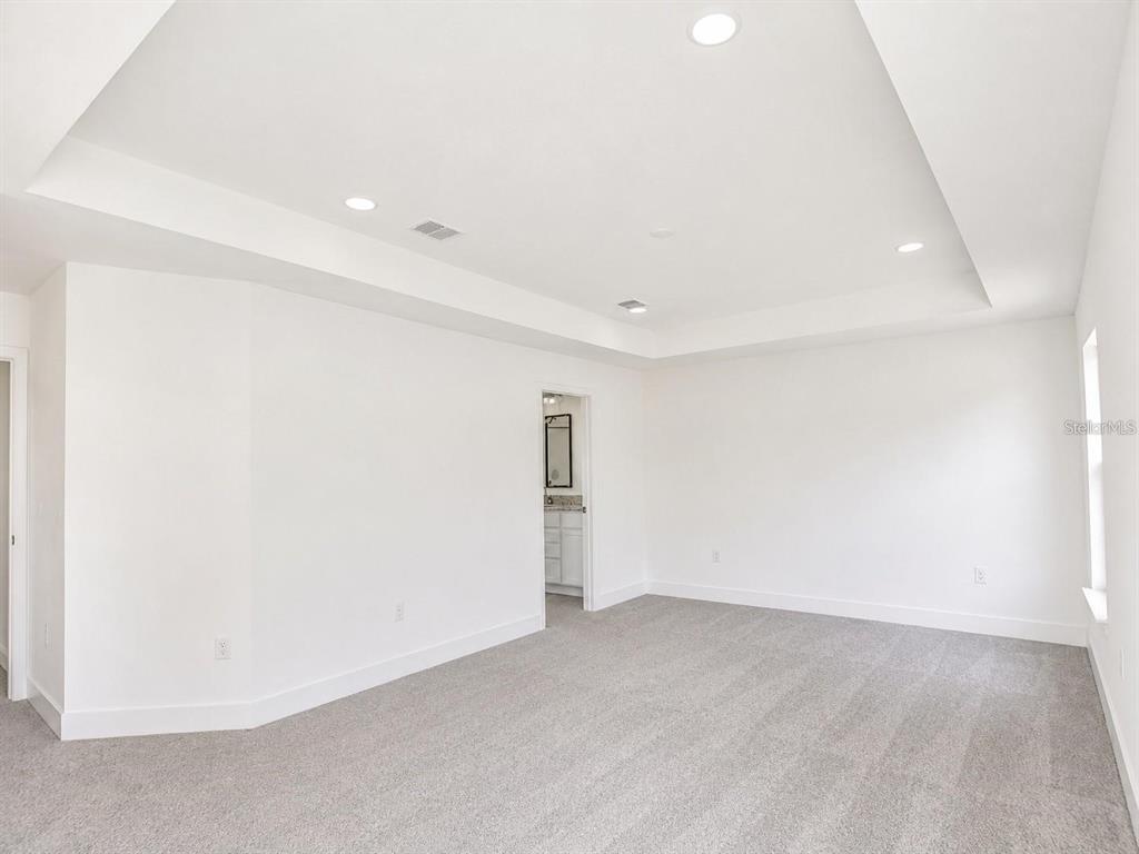 Property for sale at 1671 ANN ROSE WAY, LEESBURG, FL, 34748