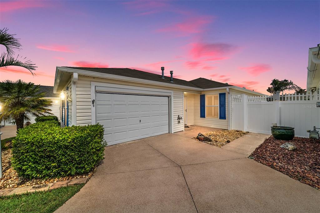 Property for sale at 587 AUDREY LANE, THE VILLAGES, FL, 32162