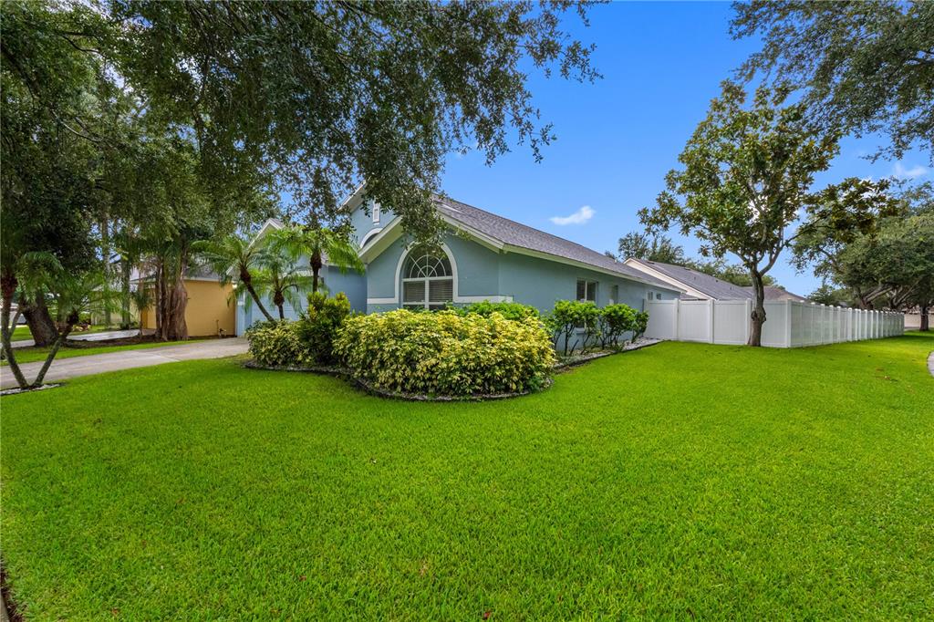 Property for sale at 3306 PIN OAK LANE, TAMPA, FL, 33618