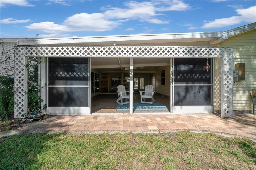 Rear View of Lanai
