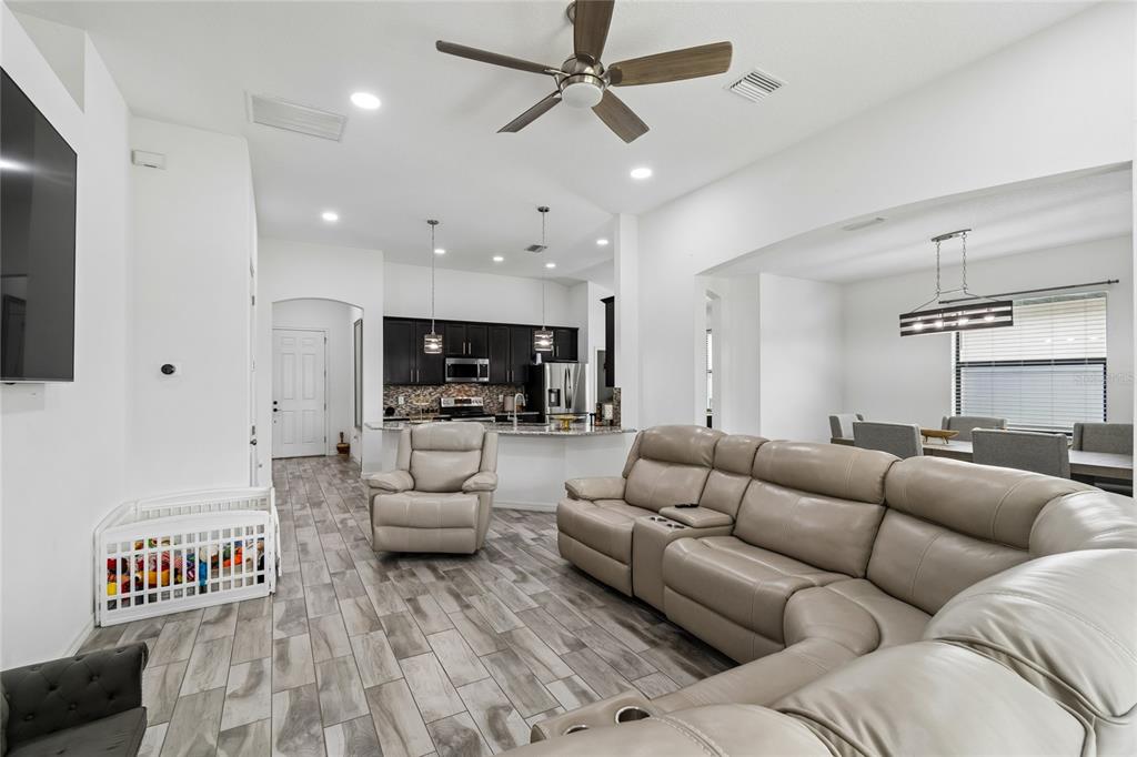 Property for sale at 943 OLD WINDSOR WAY, SPRING HILL, FL, 34609