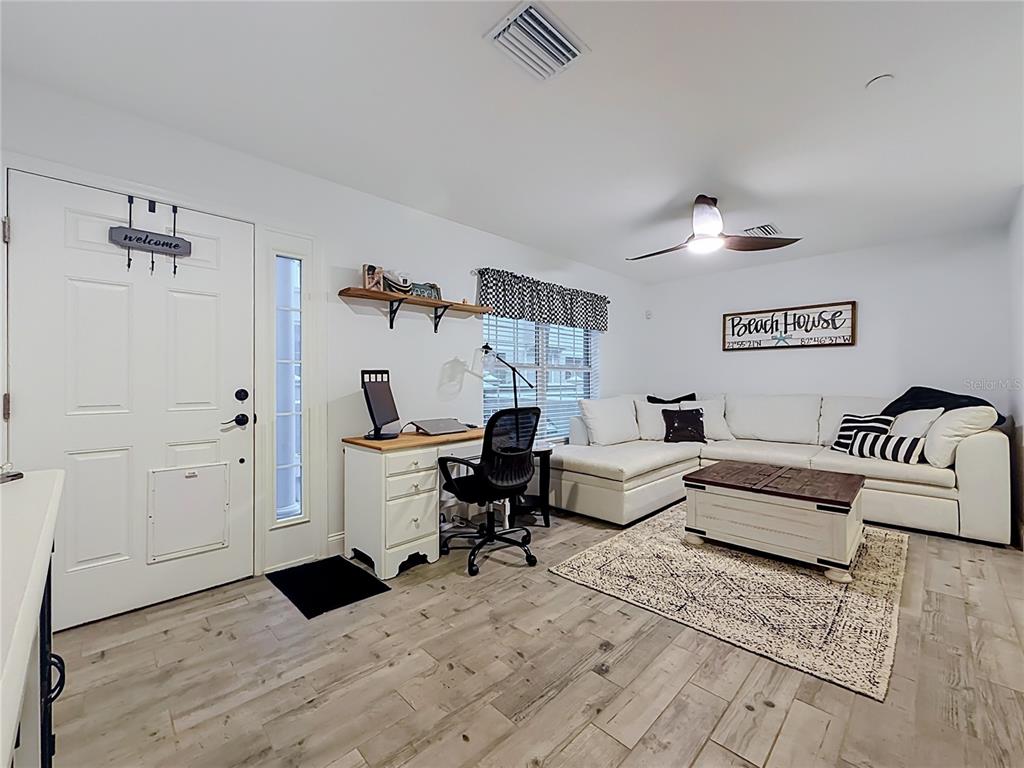 Property for sale at 7211 101ST LANE, SEMINOLE, FL, 33772