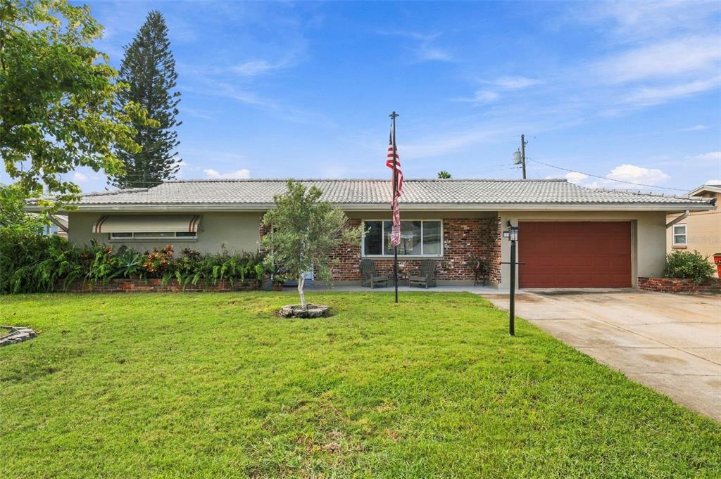 Property for sale at 12120 81ST AVENUE, SEMINOLE, FL, 33772