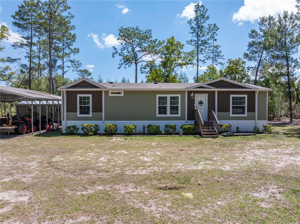 Property for sale at 221 MAGNOLIA ROAD, HAWTHORNE, FL, 32640