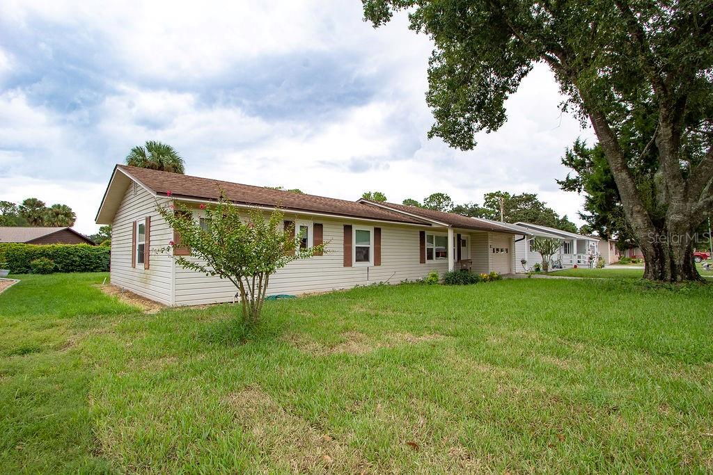 Property for sale at 62 ABERDEEN CIRCLE, LEESBURG, FL, 34788