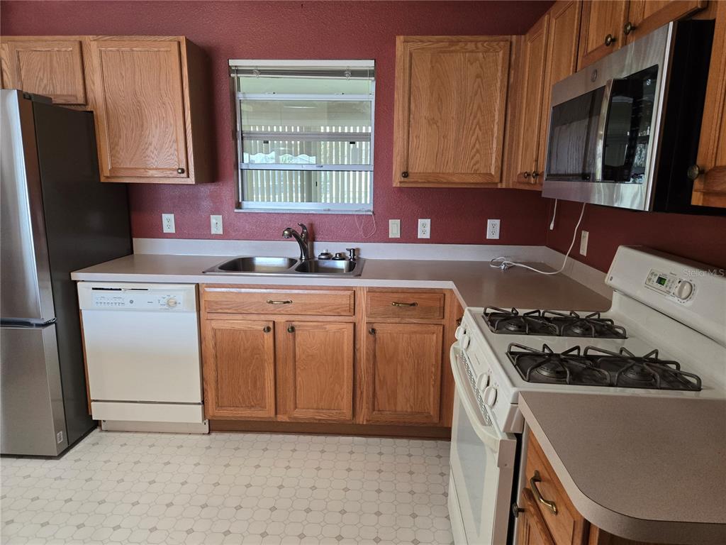 Property for sale at 9533 SE 168TH MAPLESONG LANE, THE VILLAGES, FL, 32162