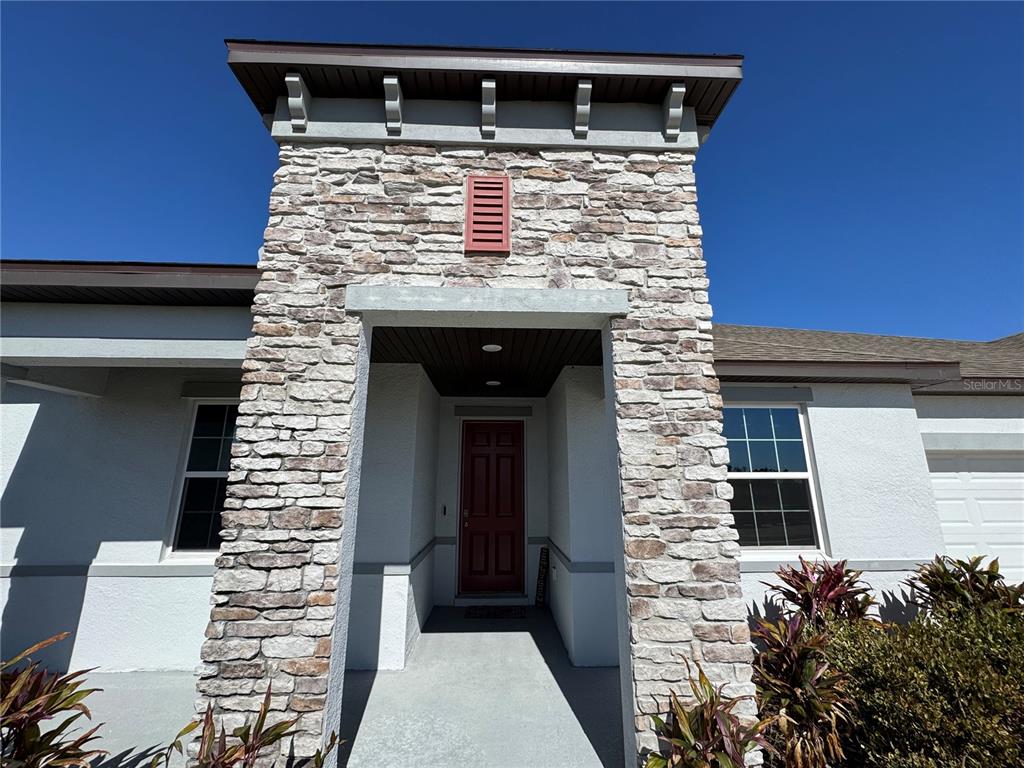 Property for sale at 10190 DOLPHIN GULL CIRCLE, THONOTOSASSA, FL, 33592