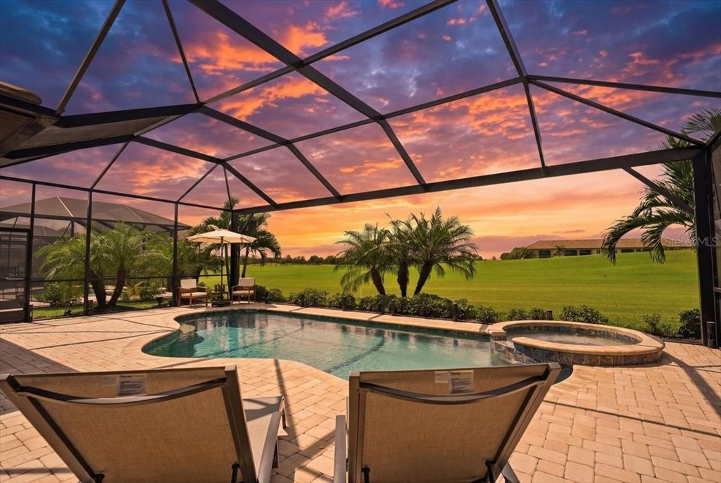 Property for sale at 5716 CHEECH GLEN, LAKEWOOD RANCH, FL, 34211