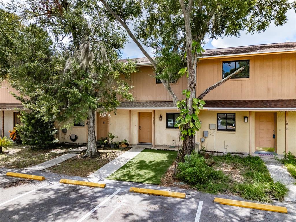 Property for sale at 4008 OAK LIMB, TAMPA, FL, 33614