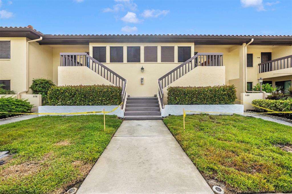 Property for sale at 5178 LAKE VILLAGE DRIVE UNIT 86, SARASOTA, FL, 34235