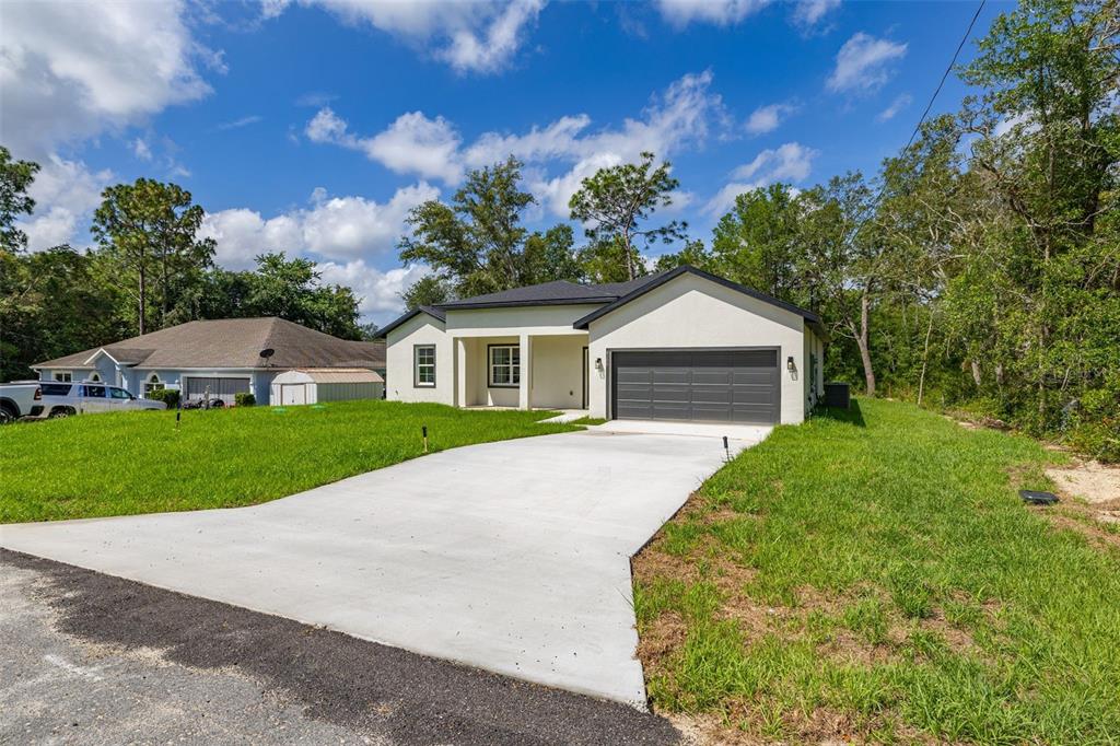 Property for sale at 8100 N HILLVIEW CIRCLE, DUNNELLON, FL, 34434