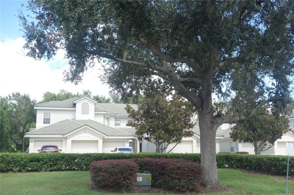Property for sale at 510 GRASSLANDS VILLAGE CIRCLE UNIT 510, LAKELAND, FL, 33803