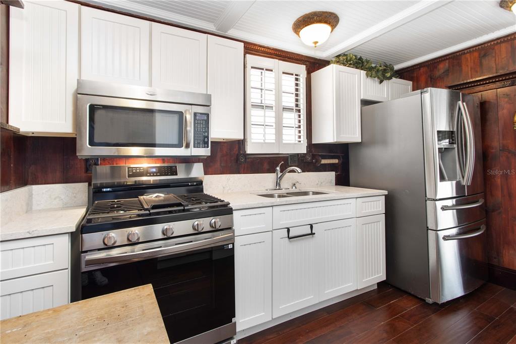 Property for sale at 806 NARCISSUS AVENUE, CLEARWATER BEACH, FL, 33767