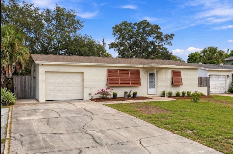 Property for sale at 10473 CIRIMOYA LANE, SEMINOLE, FL, 33772