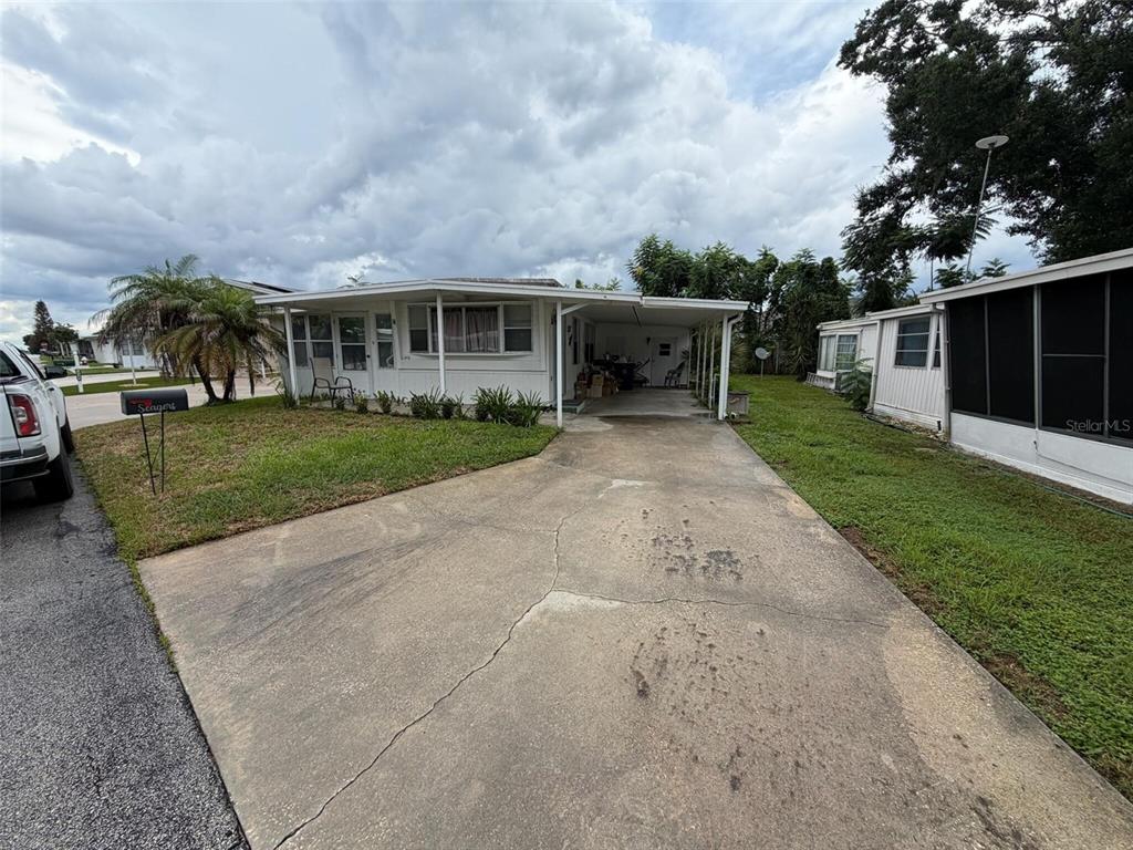 Property for sale at 112 HOLIDAY LANE, AUBURNDALE, FL, 33823