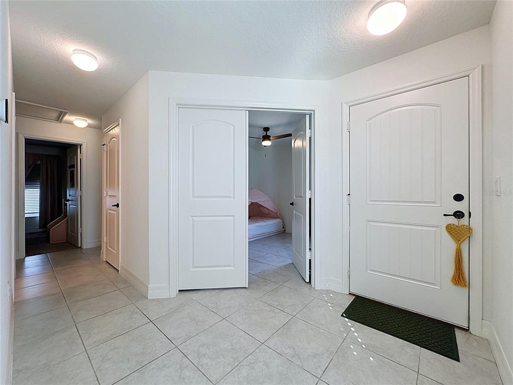 Property for sale at 1124 PAPAYA CIR, DAVENPORT, FL, 33897