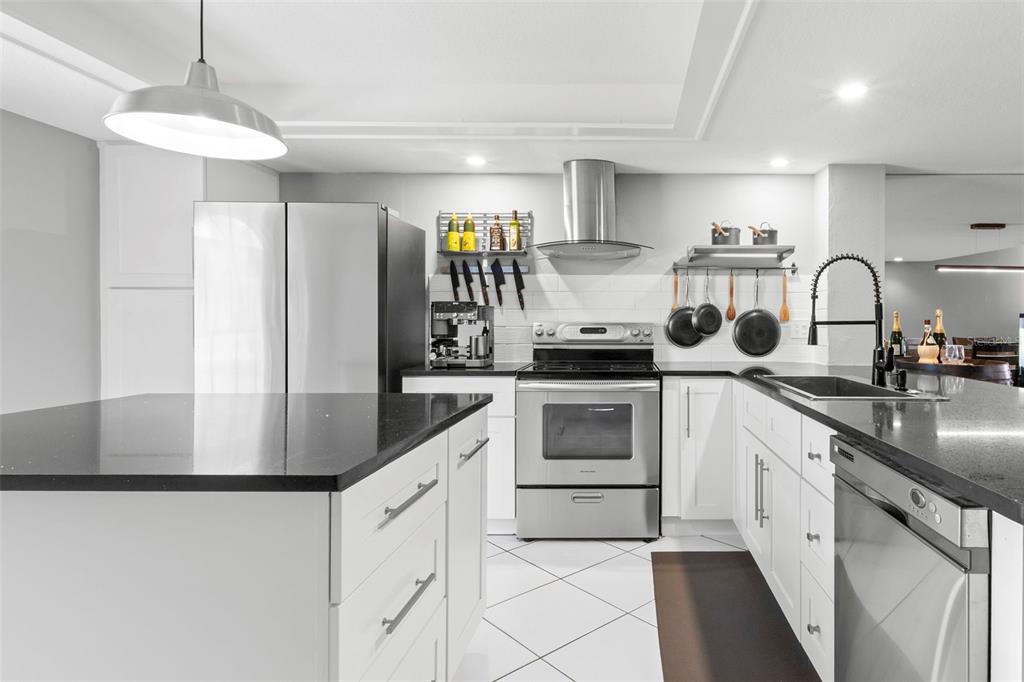 Property for sale at 737 PINELLAS BAYWAY S UNIT 308, ST PETERSBURG, FL, 33715