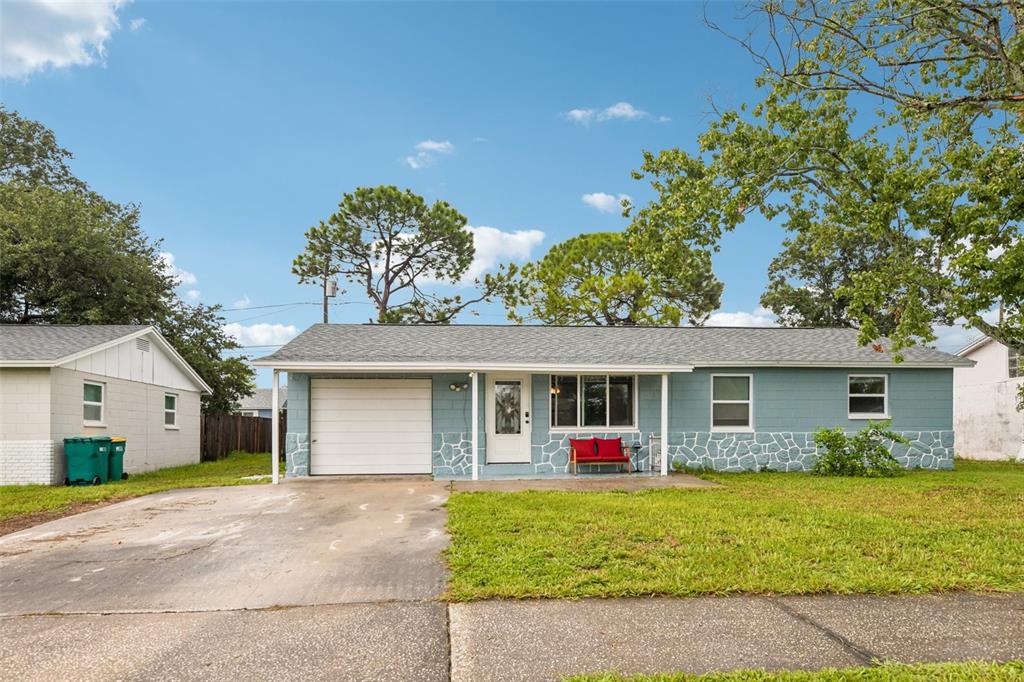 Property for sale at 8401 PORTULACA AVENUE, SEMINOLE, FL, 33777