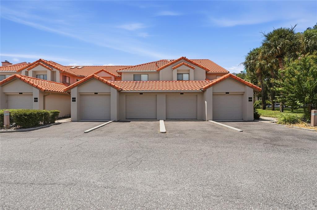 Property for sale at 701 MAGNOLIA PLACE, WINTER HAVEN, FL, 33884
