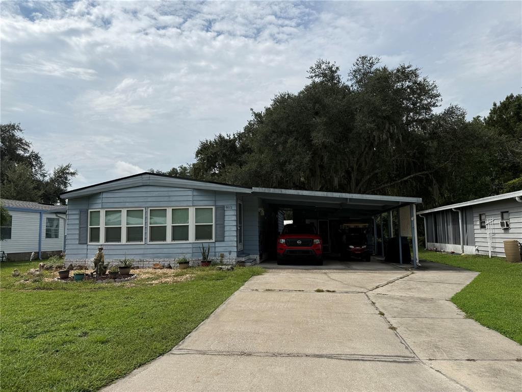 Property for sale at 802 ROBIN LANE, WILDWOOD, FL, 34785