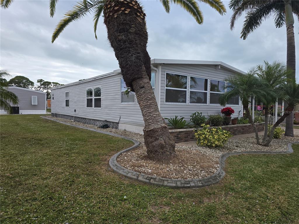 Property for sale at 6 S BOTANY BAY CIRCLE, ENGLEWOOD, FL, 34223