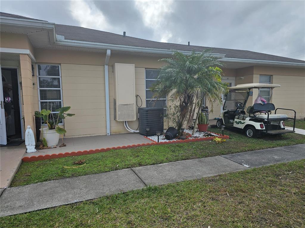 Property for sale at 915 CLUB CIRCLE, LAKESHORE, FL, 33854