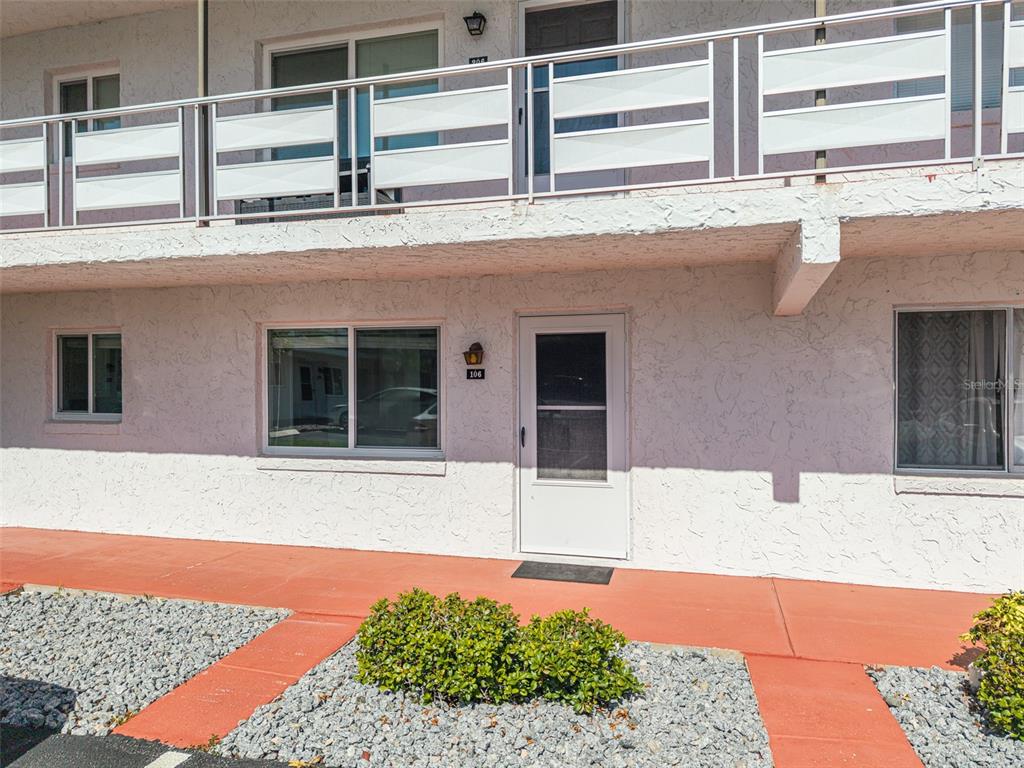 Property for sale at 1100 MARTINIQUE DRIVE UNIT 106, WINTER HAVEN, FL, 33884