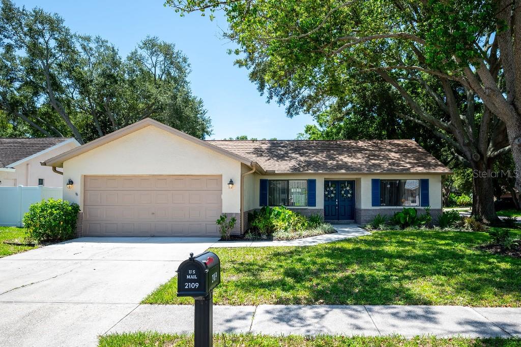 Property for sale at 2109 CYPRESS POINT DRIVE N, CLEARWATER, FL, 33763