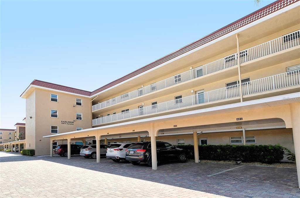 Property for sale at 1300 N PORTOFINO DRIVE UNIT 305, SARASOTA, FL, 34242