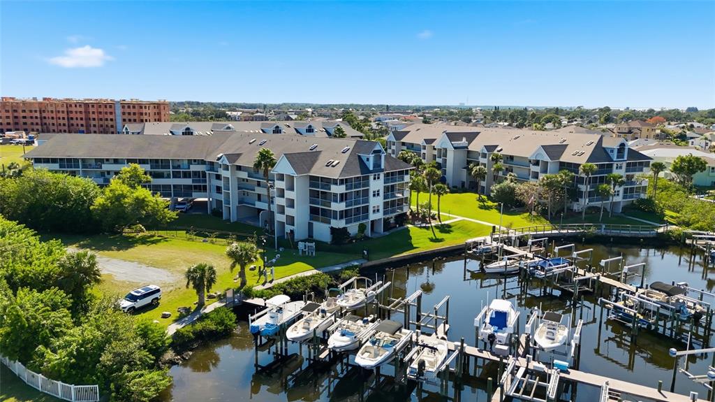 Property for sale at 5567 SEA FOREST DRIVE UNIT 323, NEW PORT RICHEY, FL, 34652
