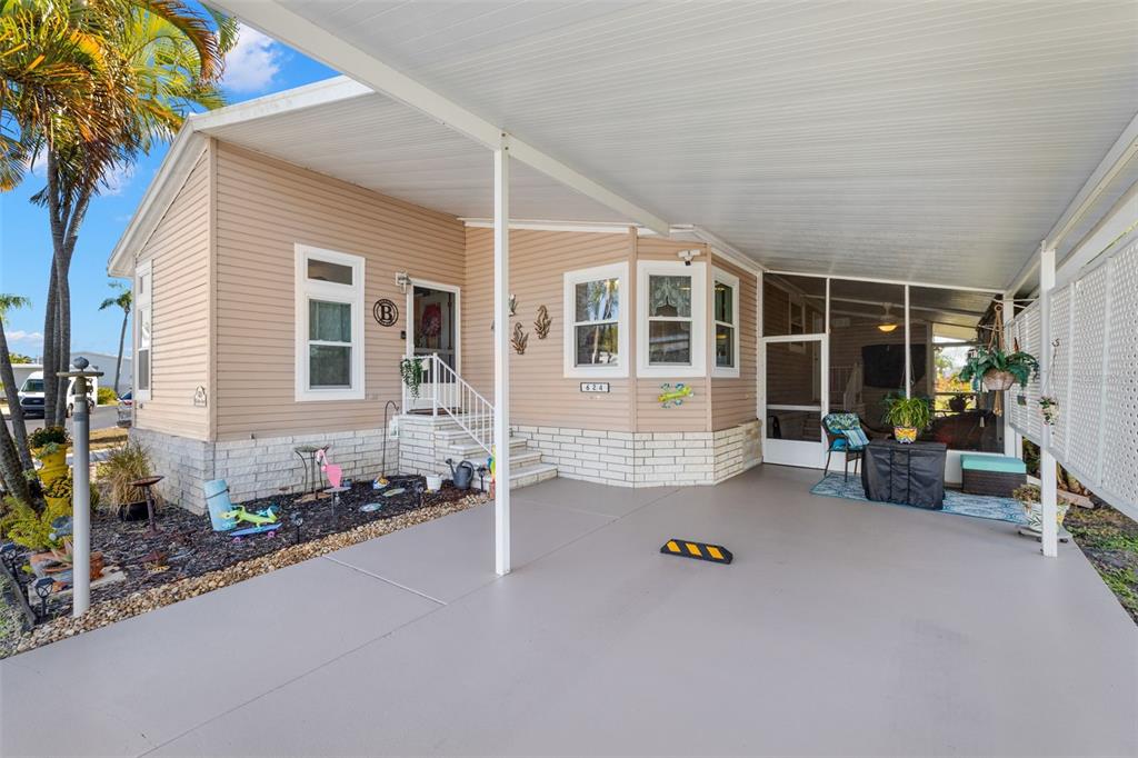 Property for sale at 624 MOUNT PINEY AVENUE NE UNIT 703, ST PETERSBURG, FL, 33702