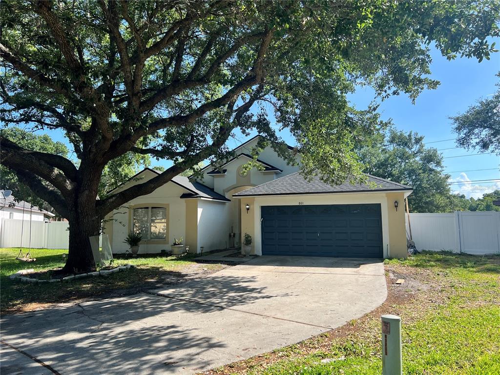 Property for sale at 801 KAMCHATKA COURT, APOPKA, FL, 32712