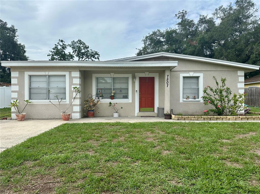 Property for sale at 7507 CORAL VINE LANE, TAMPA, FL, 33619