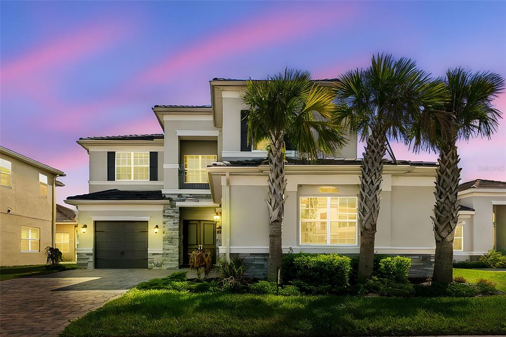 Gorgeous 3-year-old home that shows like new in the gated community of Winding Ridge in Wesley Chapel.