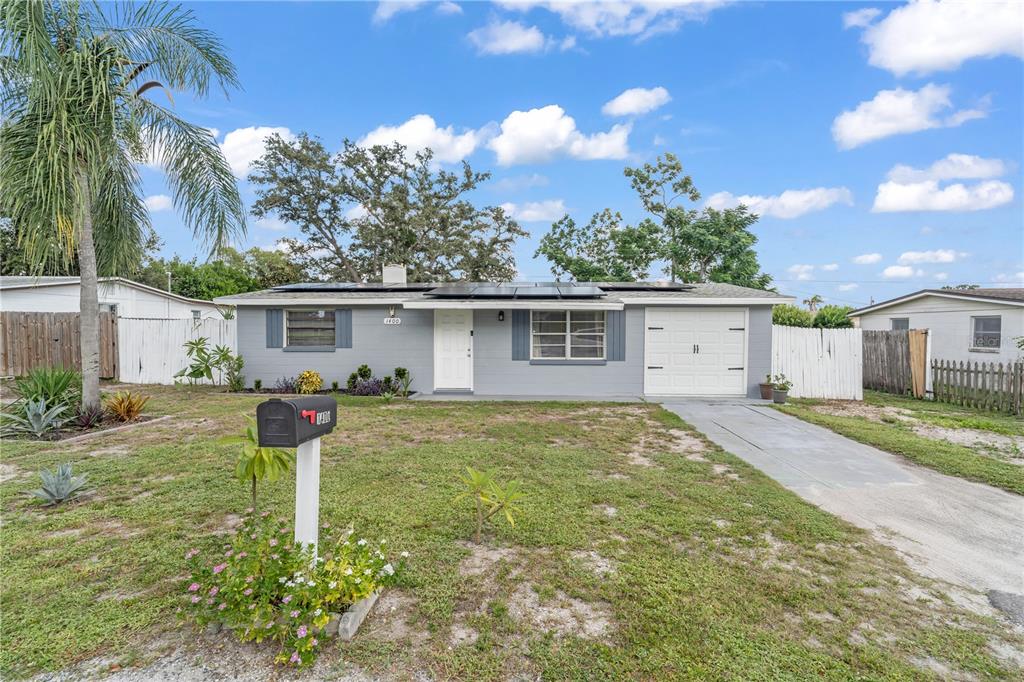Property for sale at 1400 JENNINGS DRIVE, HOLIDAY, FL, 34690