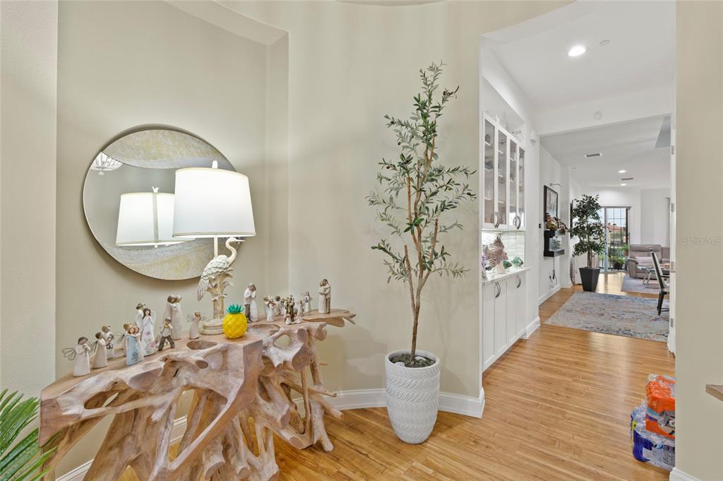 Property for sale at 10 FRANKLIN COURT S UNIT 63C, ST PETERSBURG, FL, 33711