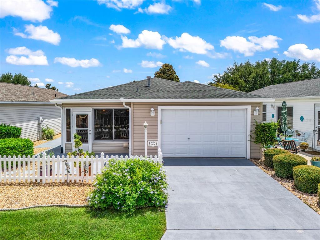 Property for sale at 973 YORK TERRACE, THE VILLAGES, FL, 32162