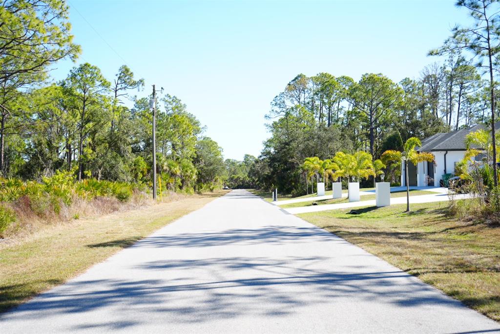 LEFT STREET VIEW