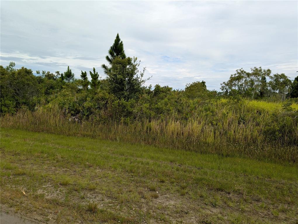 Property for sale at 511 CALENDULA DRIVE, INDIAN LAKE ESTATES, FL, 33855