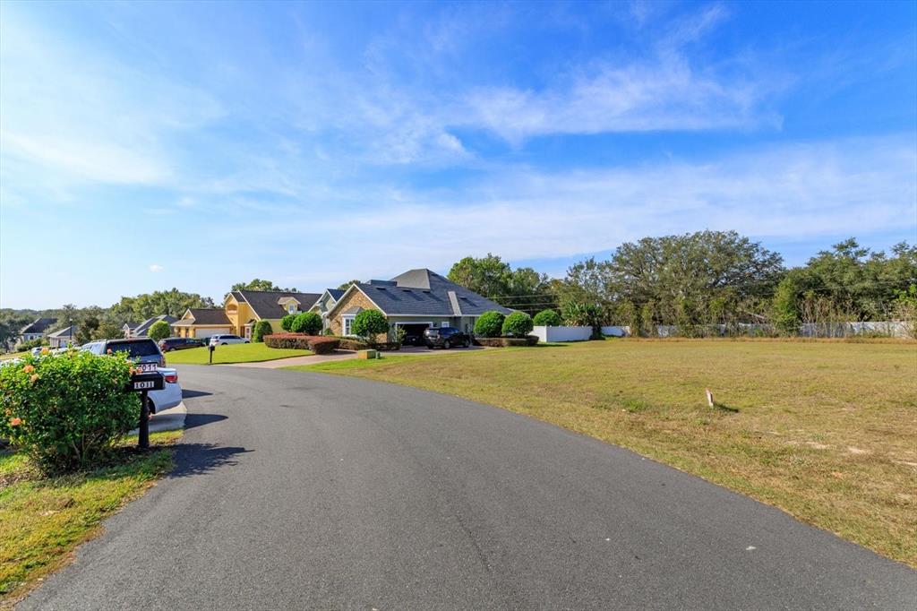 1004 MYRTLE BREEZES COURT, FRUITLAND PARK, FL 34731