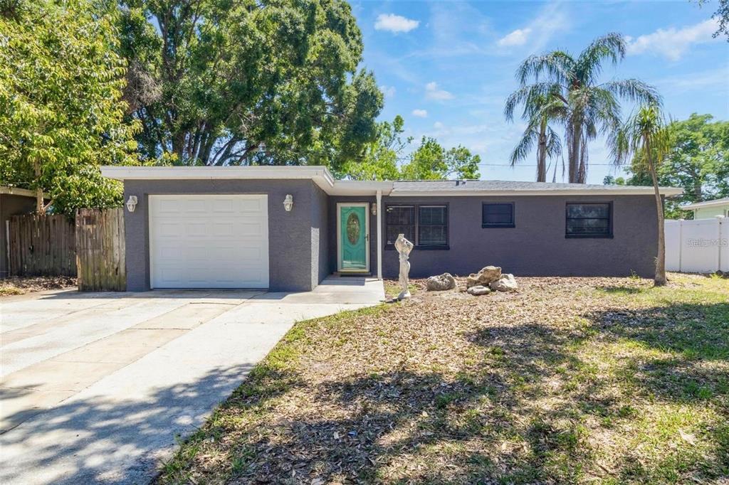 Property for sale at 8648 78TH PLACE, SEMINOLE, FL, 33777