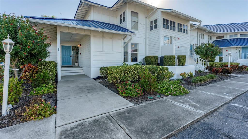 Property for sale at 983 SANDPIPER CIRCLE, BRADENTON, FL, 34209
