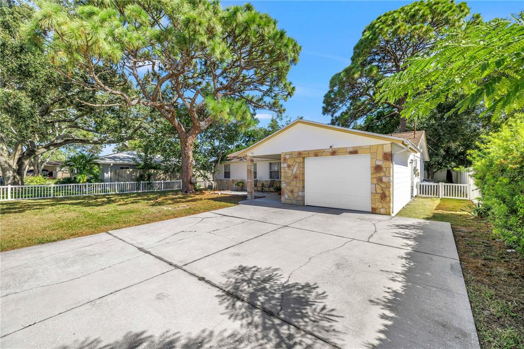 Property for sale at 518 62ND AVENUE NE, ST PETERSBURG, FL, 33702