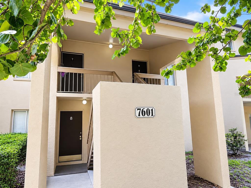 Property for sale at 7601 ABBEY LN Unit C, TAMPA, FL, 33617