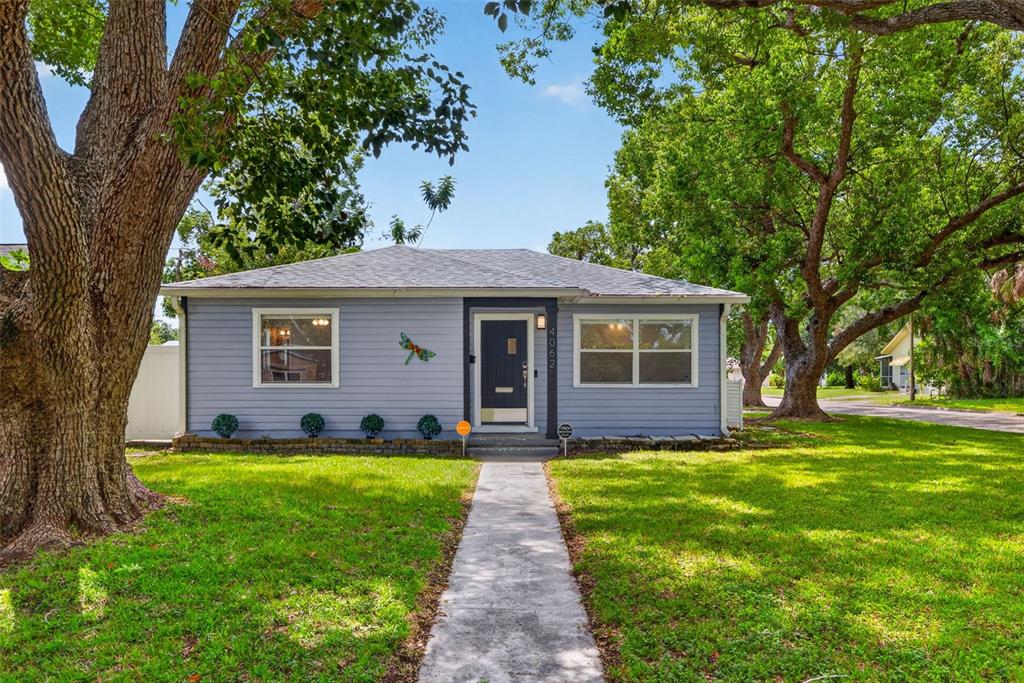 Fantastic corner lot