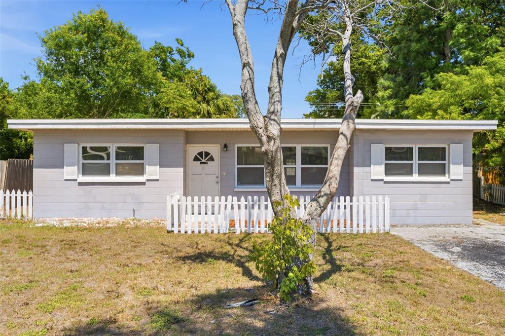 Property for sale at 8871 93RD STREET, SEMINOLE, FL, 33777
