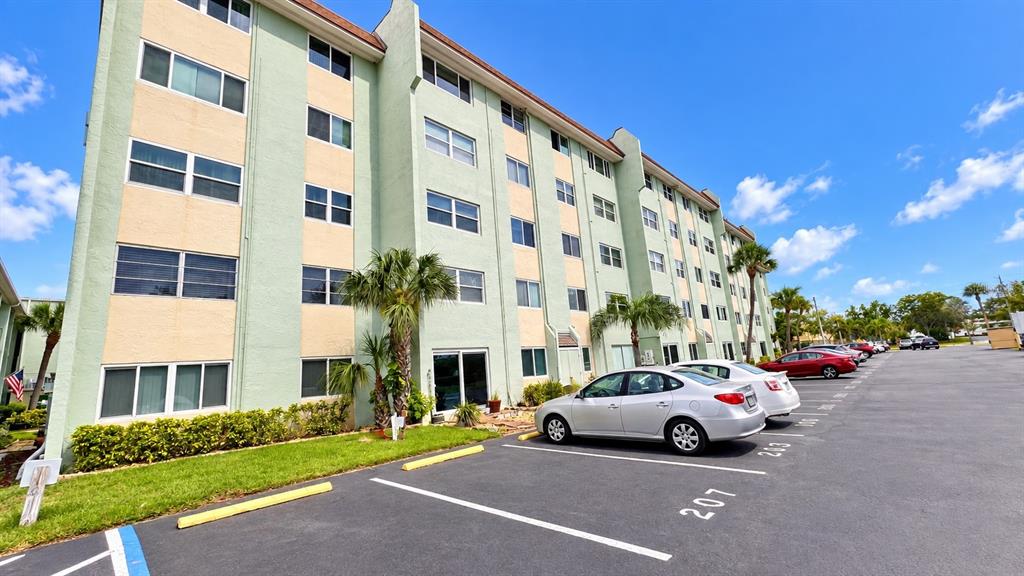 Condo: 801 83rd Ave N, 114, St Petersburg, Fl 33702