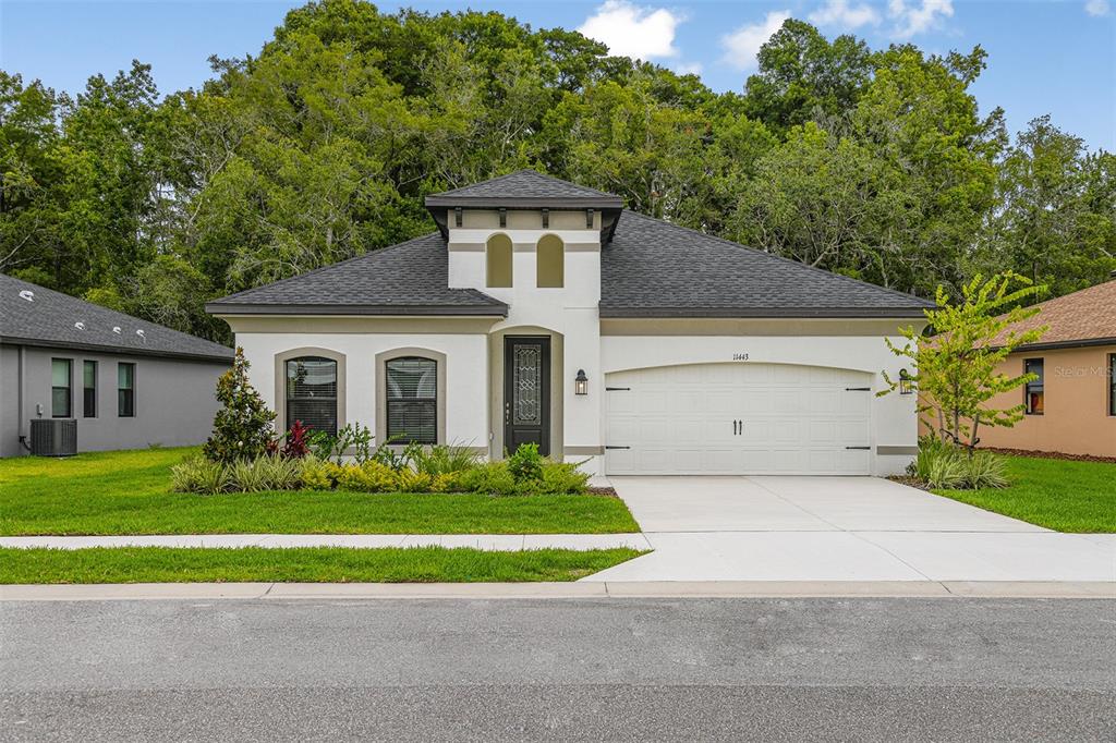 Model Home - Does not represent actual To be Built Home Options shown