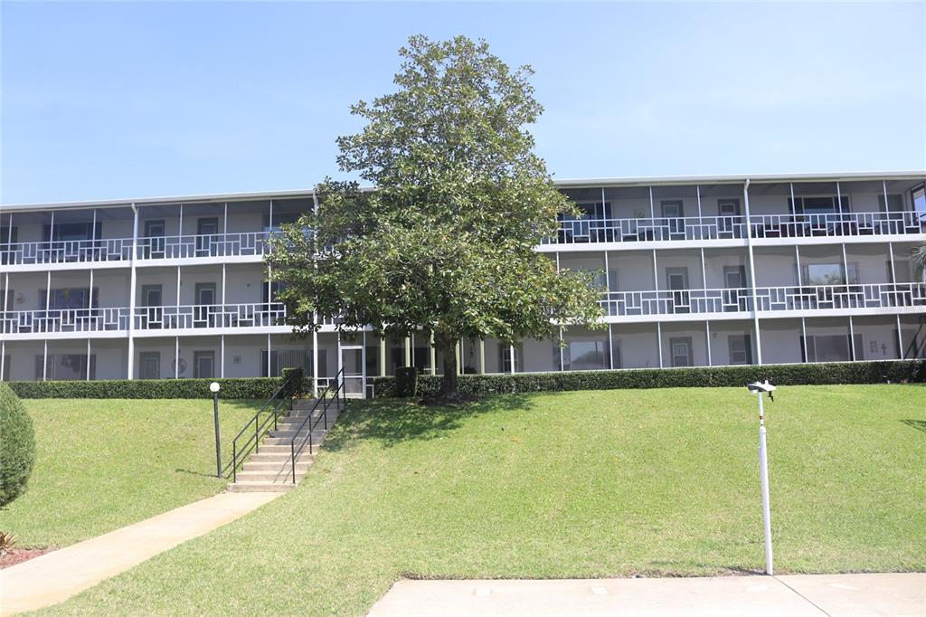 Property for sale at 1700 6TH STREET NW UNIT B23, WINTER HAVEN, FL, 33881