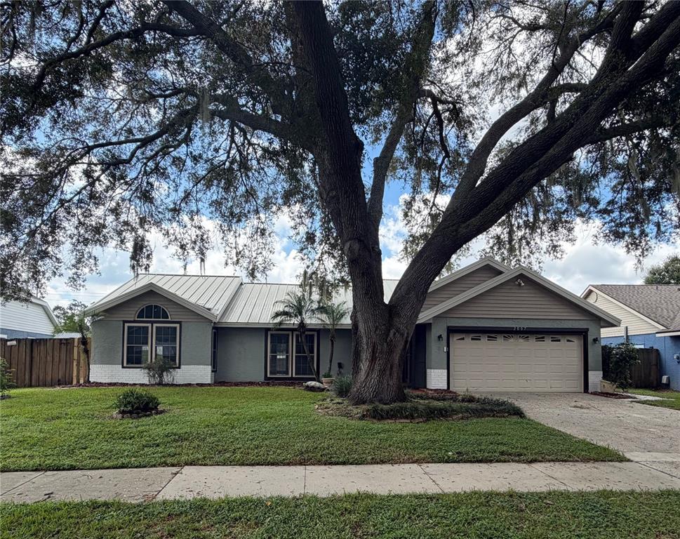 Property for sale at 2007 DARLINGTON OAK DRIVE, SEFFNER, FL, 33584